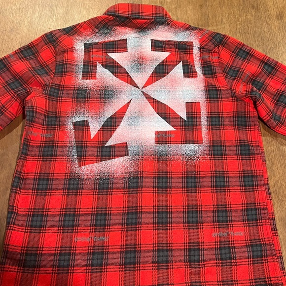 Off White Flannel (Black & Red). Logo embroidered on back. - Picture 4 of 11